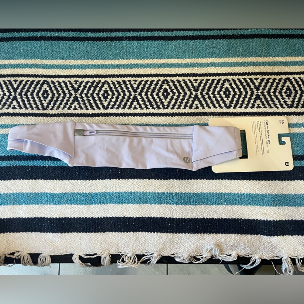 Lululemon Fast and Free Run Belt Size S/M